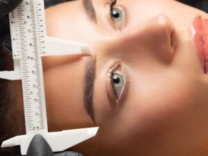 Diseño, Depilación y Tinte de Cejas
