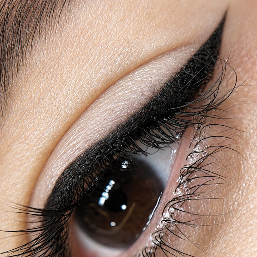 Resultado micropigmentación ojos